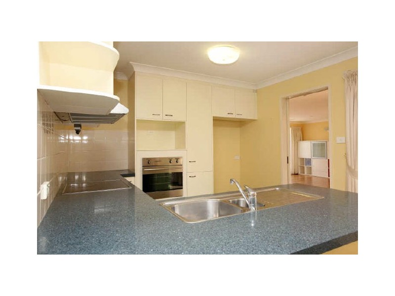 4 Donohoe Place, Gordon ACT 2906