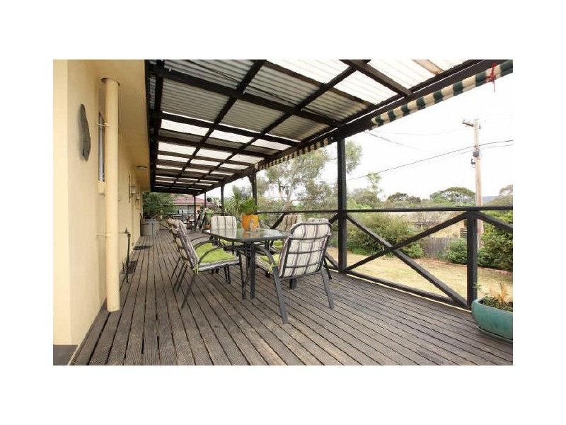 29 Cuthbert Circuit, Wanniassa ACT 2903