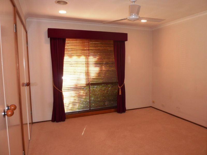 42 Collyburl Crescent, Isabella Plains ACT 2905