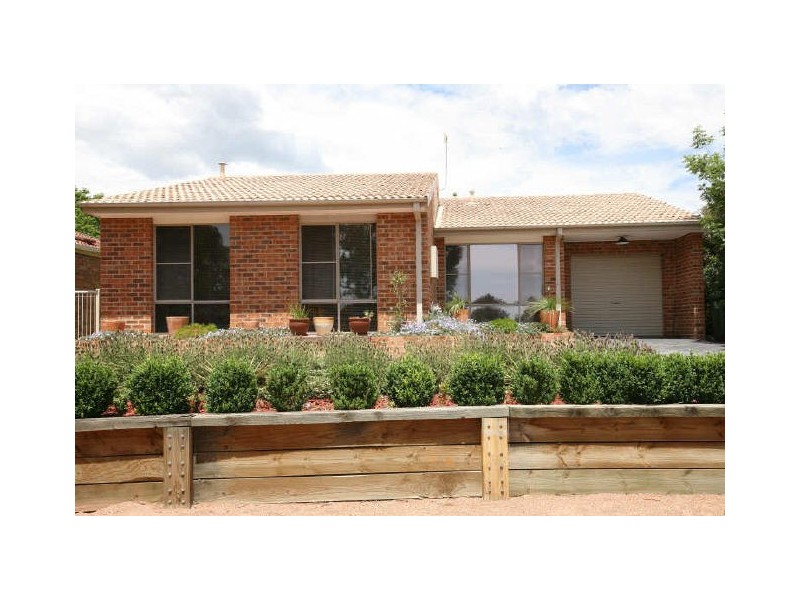 12 Popplewell Place, Gordon ACT 2906