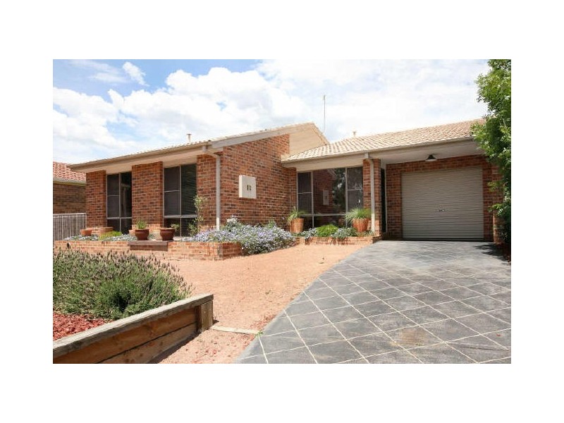 12 Popplewell Place, Gordon ACT 2906