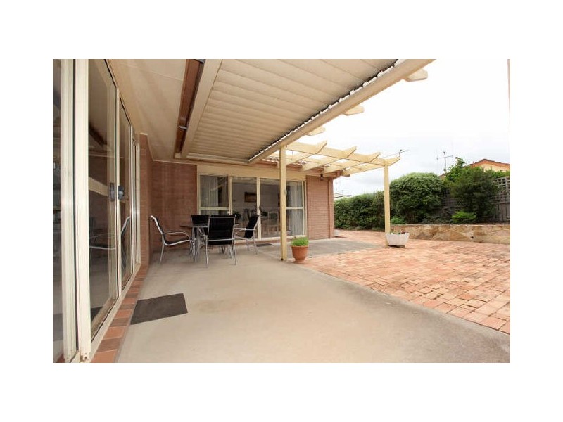 6 Leeper Place, Isaacs ACT 2607