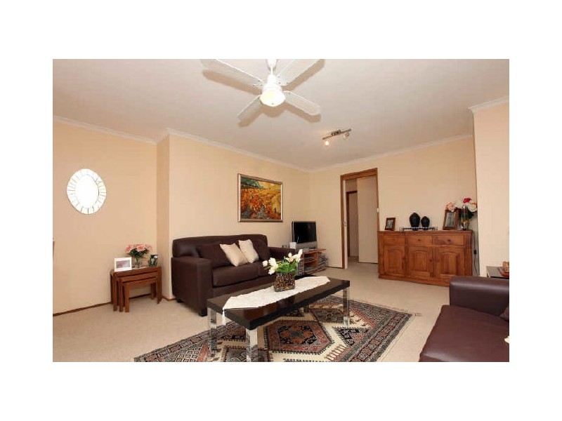 4 Coventry Close, Gordon ACT 2906