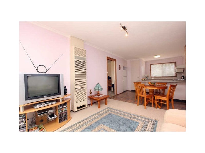 4 Coventry Close, Gordon ACT 2906