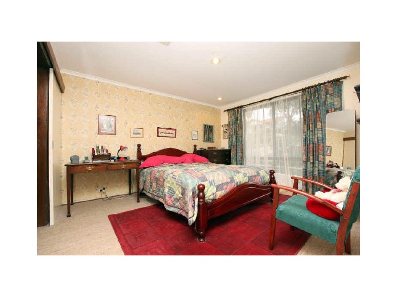 6 Doolette Place, Kambah ACT 2902
