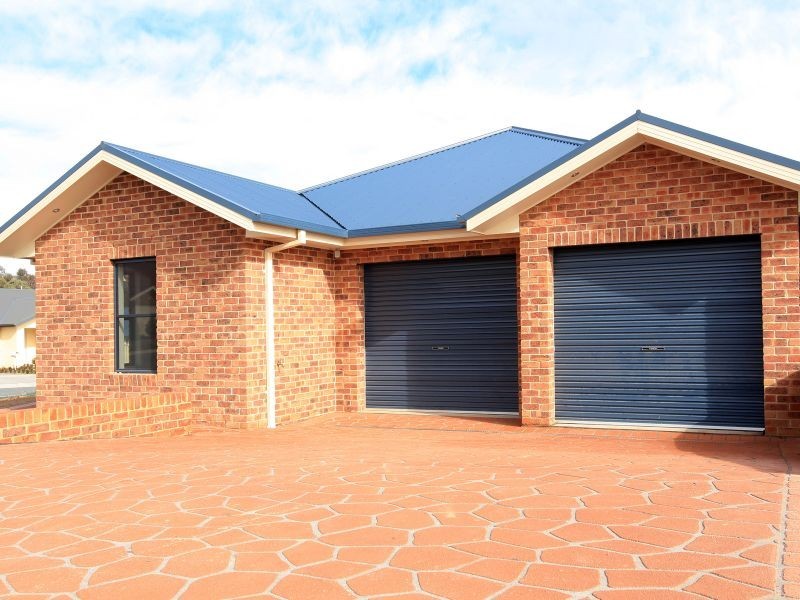 33 Tennyson Drive, Queanbeyan NSW 2620