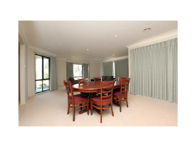 92 Bicentennial Drive, Jerrabomberra NSW 2619