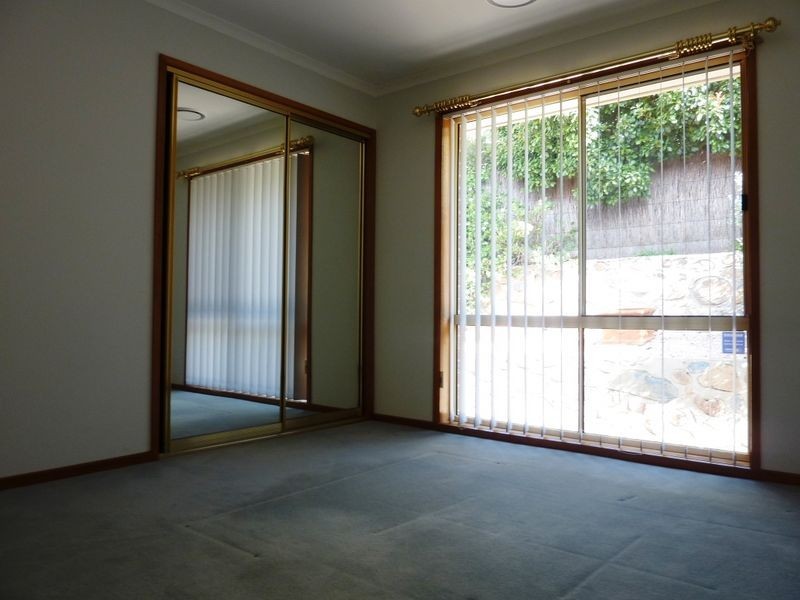 8/7 Purnell Place, Calwell ACT 2905