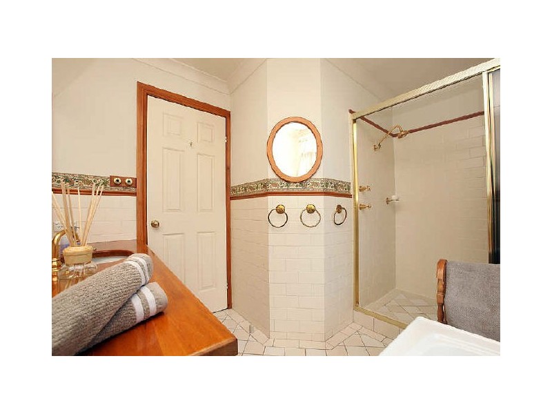 8 Whitty Crescent, Isaacs ACT 2607
