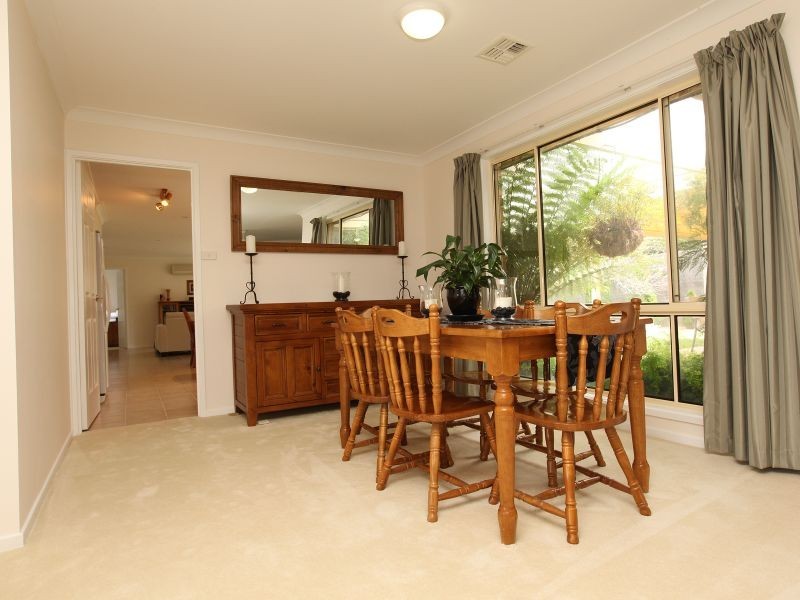 4 Veal Place, Conder ACT 2906