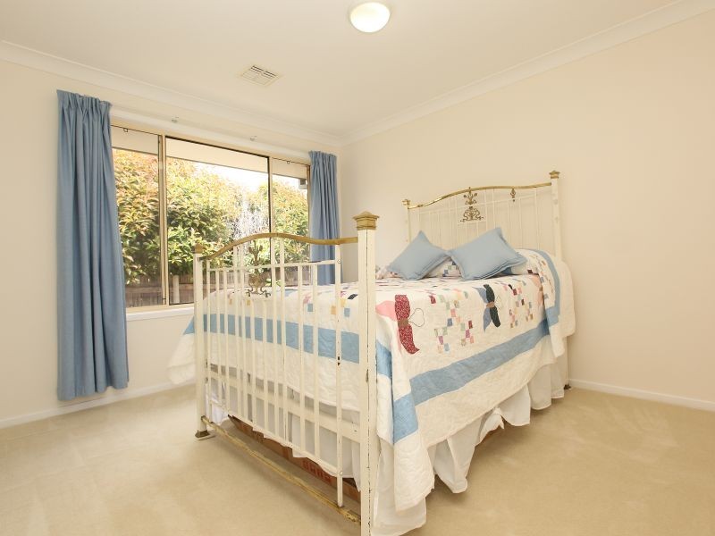 4 Veal Place, Conder ACT 2906