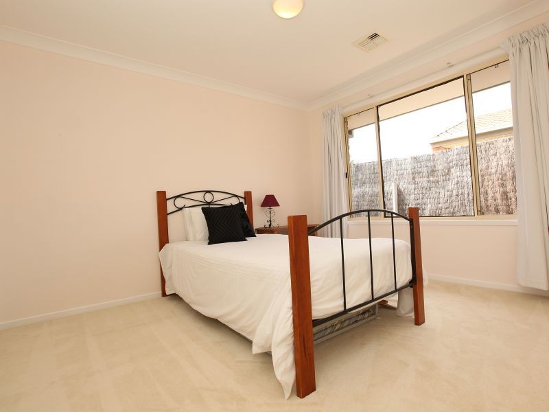 4 Veal Place, Conder ACT 2906