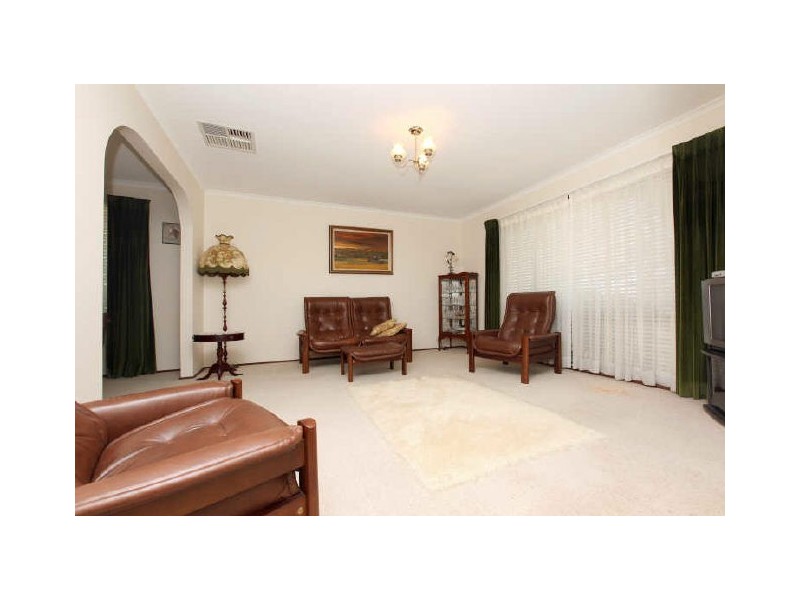 11 Dartnell Street, Gowrie ACT 2904