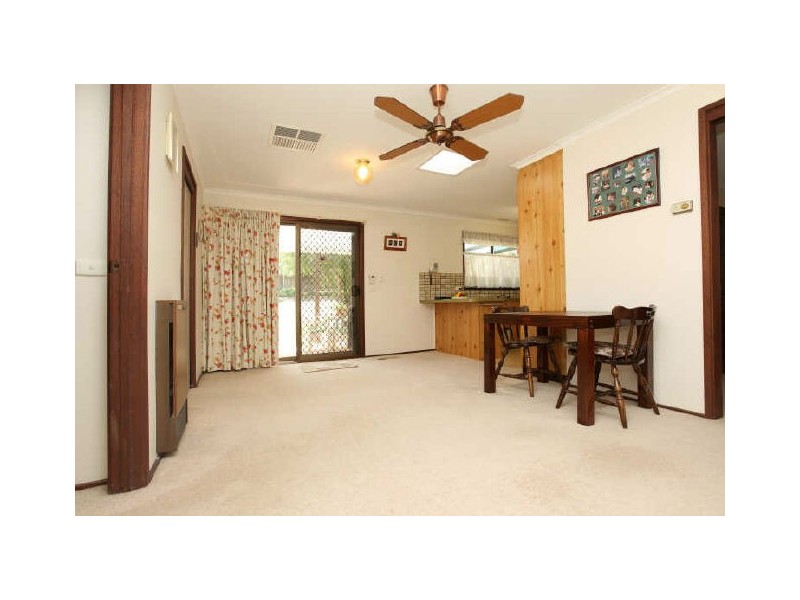 11 Dartnell Street, Gowrie ACT 2904