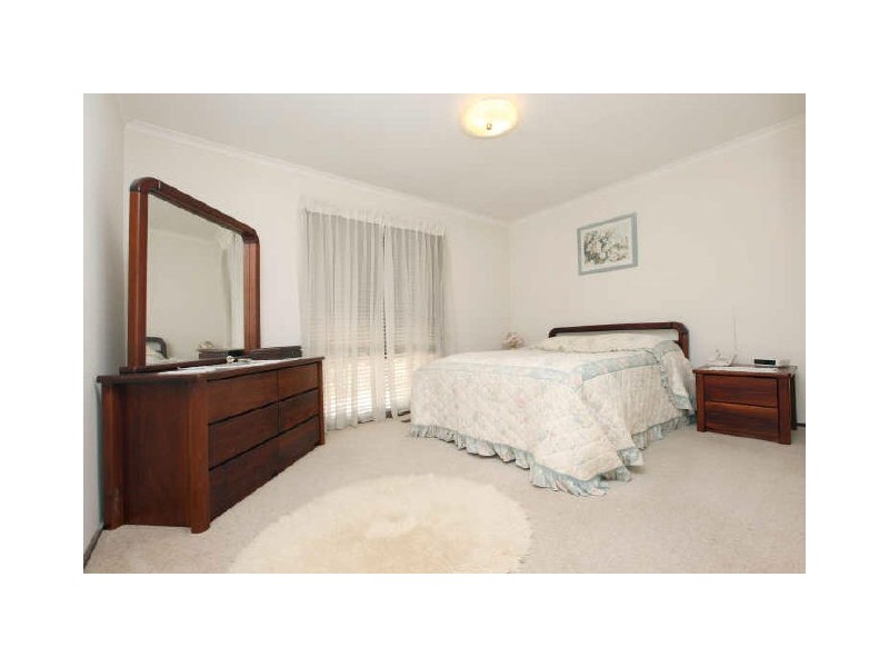 11 Dartnell Street, Gowrie ACT 2904