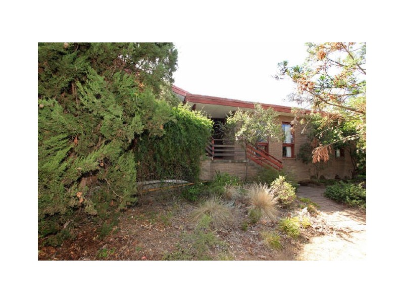 12 Caffyn Place, Garran ACT 2605