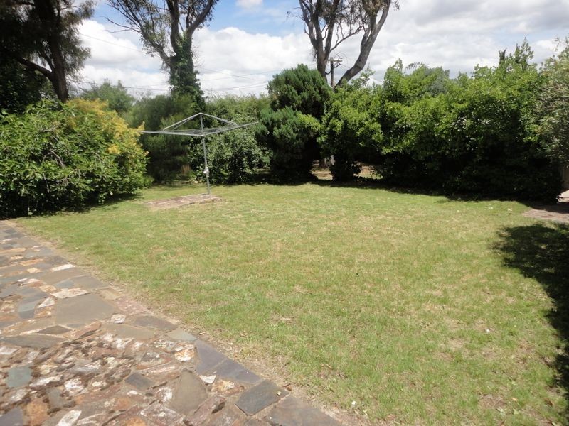 2 Morey Place, Wanniassa ACT 2903