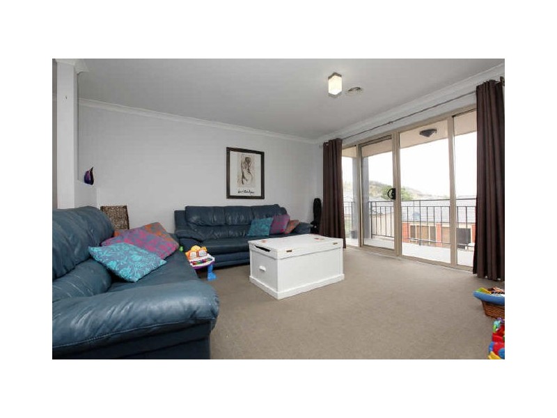 9/1 Templestowe Avenue, Conder ACT 2906