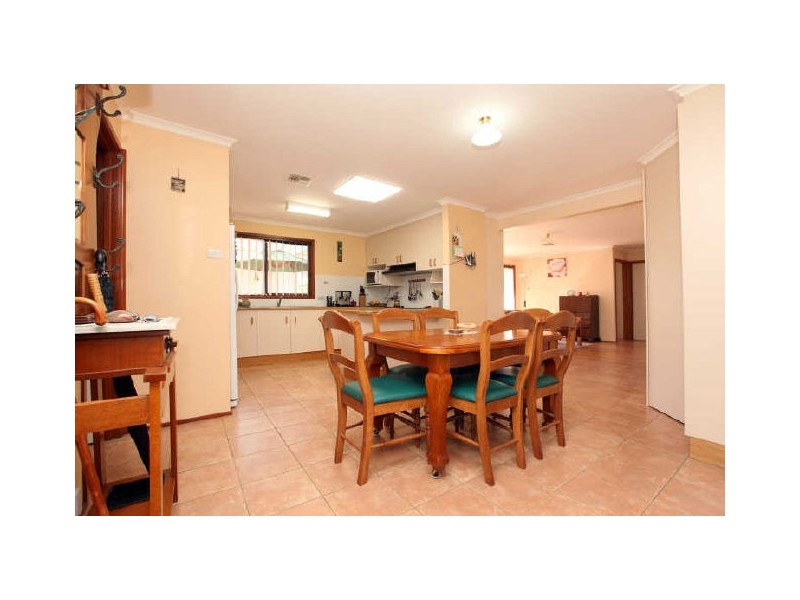 2 Nina Jones Crescent, Chisholm ACT 2905