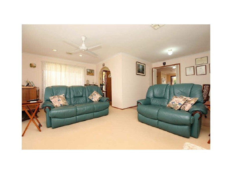 2 Nina Jones Crescent, Chisholm ACT 2905