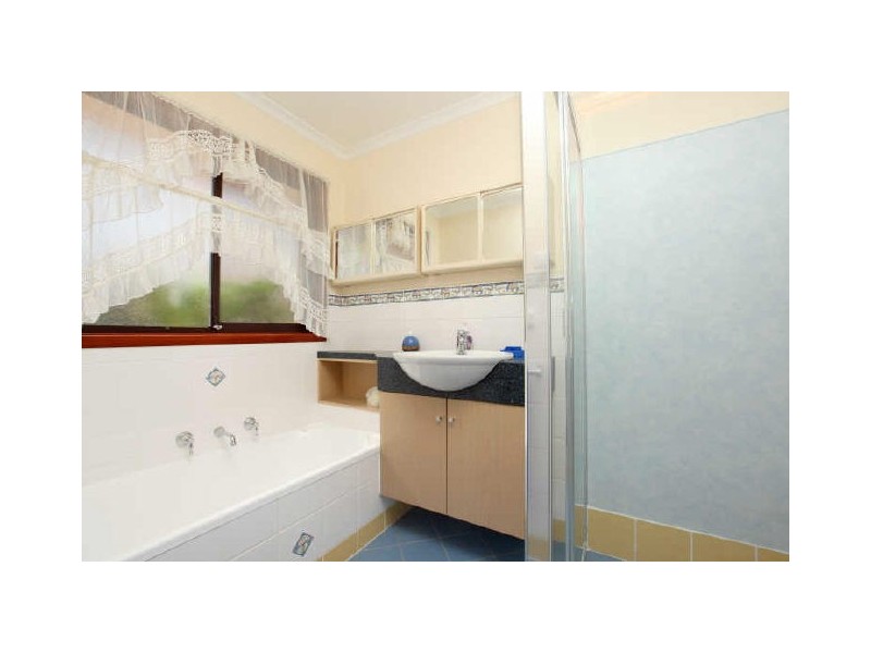 2 Nina Jones Crescent, Chisholm ACT 2905