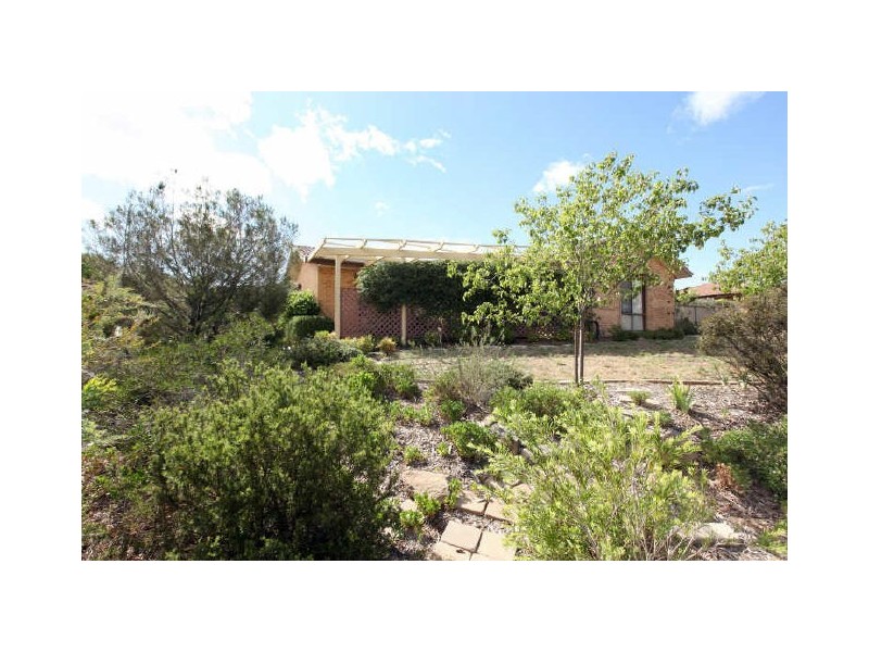 2 Nina Jones Crescent, Chisholm ACT 2905