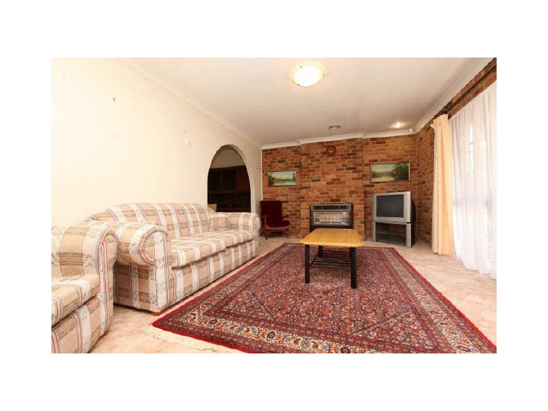 1 Snowball Place, Wanniassa ACT 2903