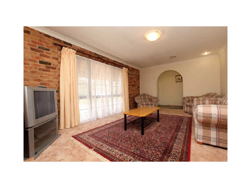 1 Snowball Place, Wanniassa ACT 2903