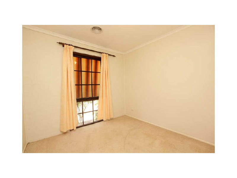 1 Snowball Place, Wanniassa ACT 2903