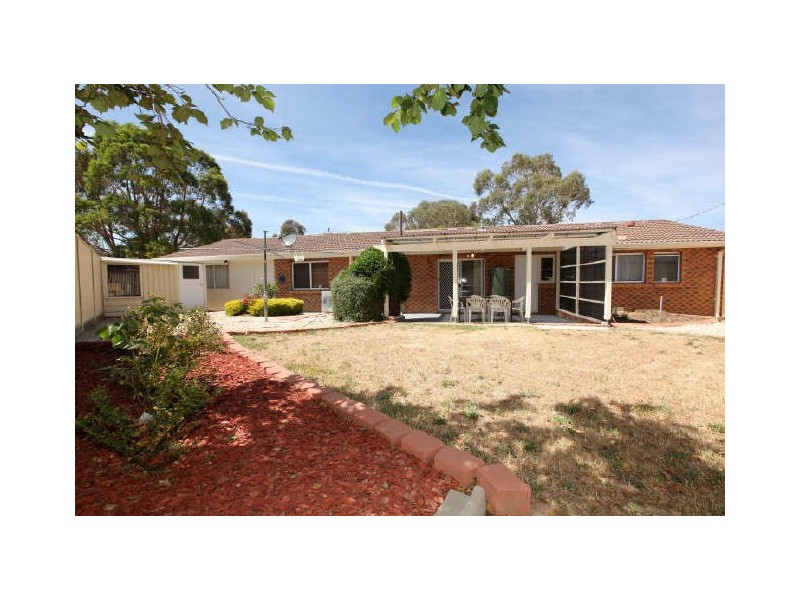 1 Snowball Place, Wanniassa ACT 2903