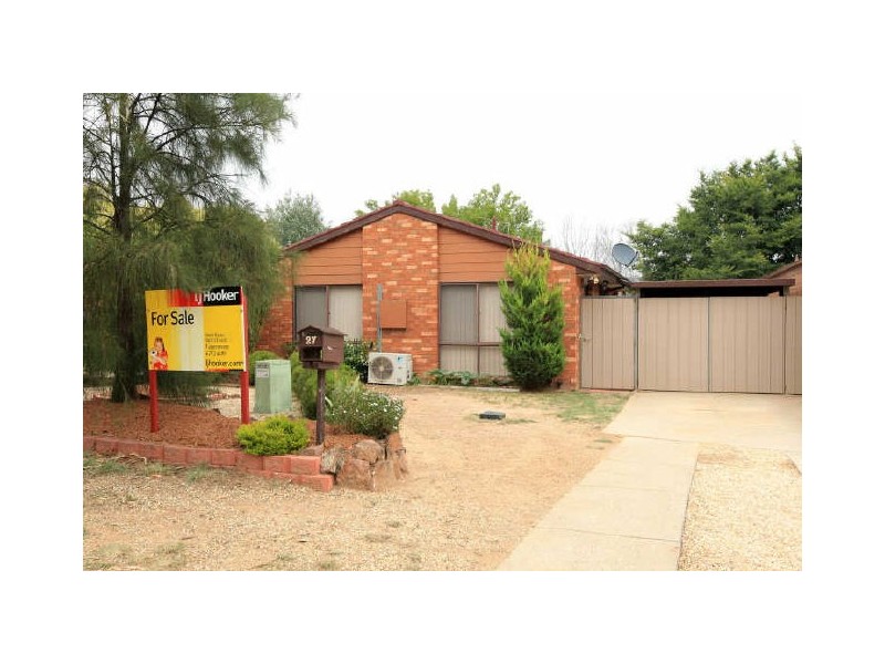 27 Marengo Place, Isabella Plains ACT 2905