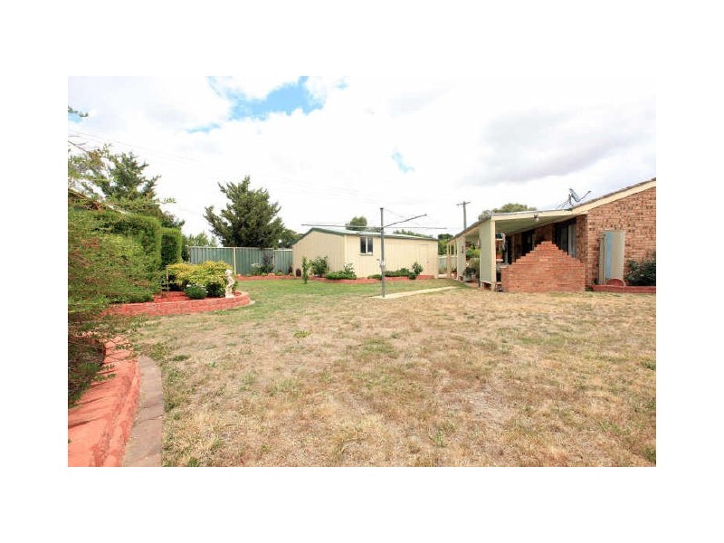 71 Beattie Crescent, Chisholm ACT 2905
