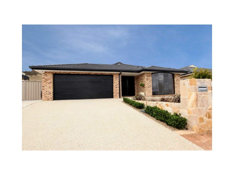 48 Olive Pink Crescent, Banks ACT 2906