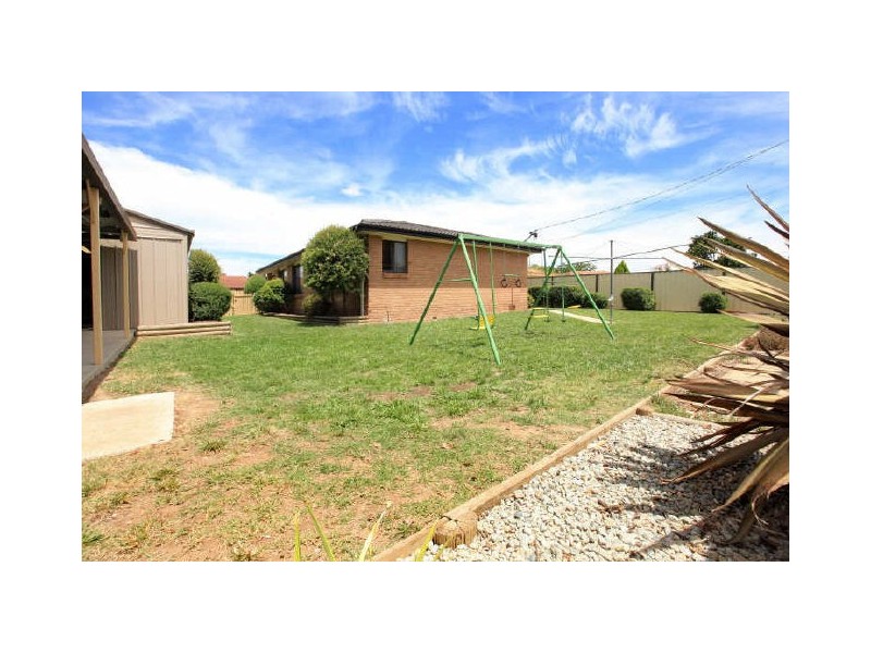 9 Collyburl Crescent, Isabella Plains ACT 2905