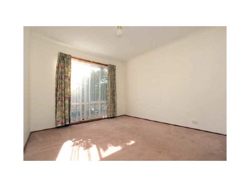 13 Mathews Place, Banks ACT 2906