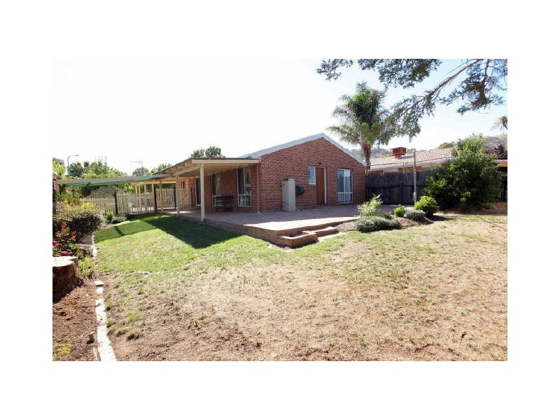 13 Mathews Place, Banks ACT 2906