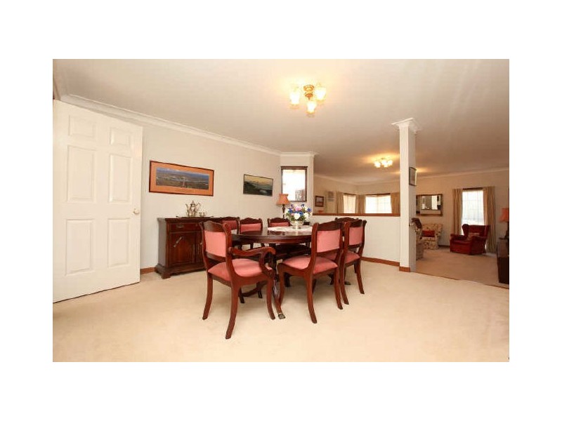 15 Walton Street, Isaacs ACT 2607