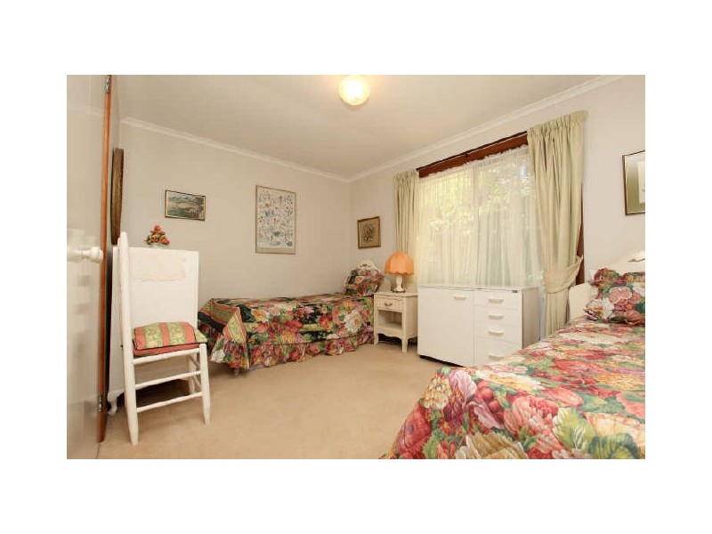 15 Walton Street, Isaacs ACT 2607