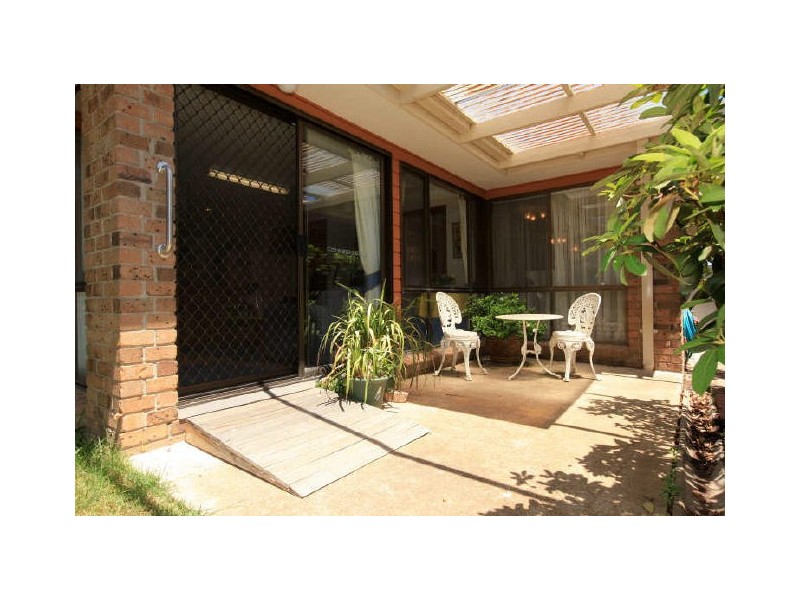 15 Walton Street, Isaacs ACT 2607