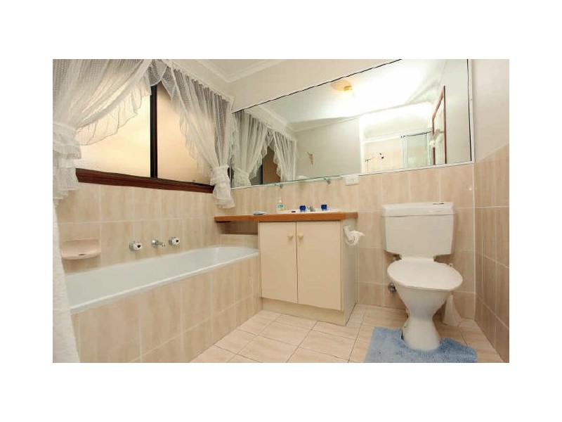 15 Walton Street, Isaacs ACT 2607