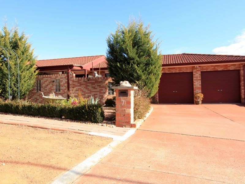 7 Maddock Place, Gordon ACT 2906