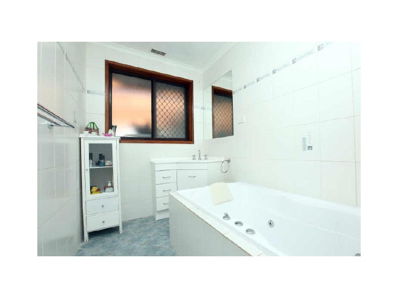 148 Jackie Howe Crescent, Macarthur ACT 2904