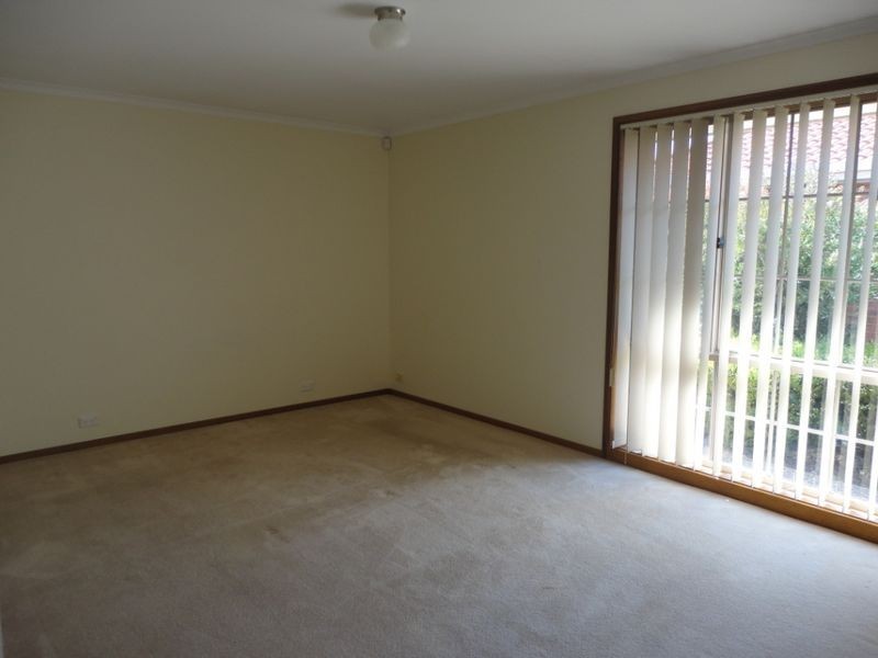16 Bonnin Place, Bonython ACT 2905