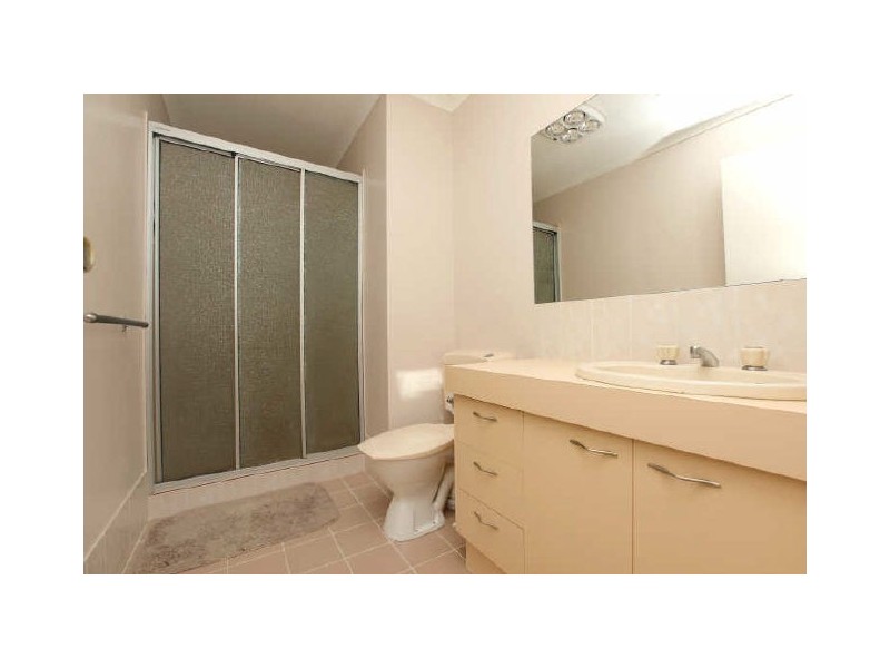 9 Dods Place, Greenway ACT 2900