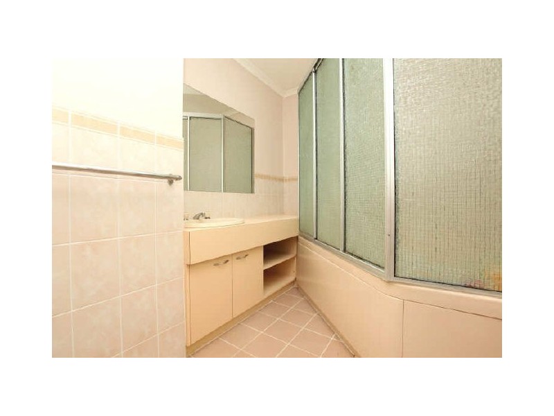 9 Dods Place, Greenway ACT 2900