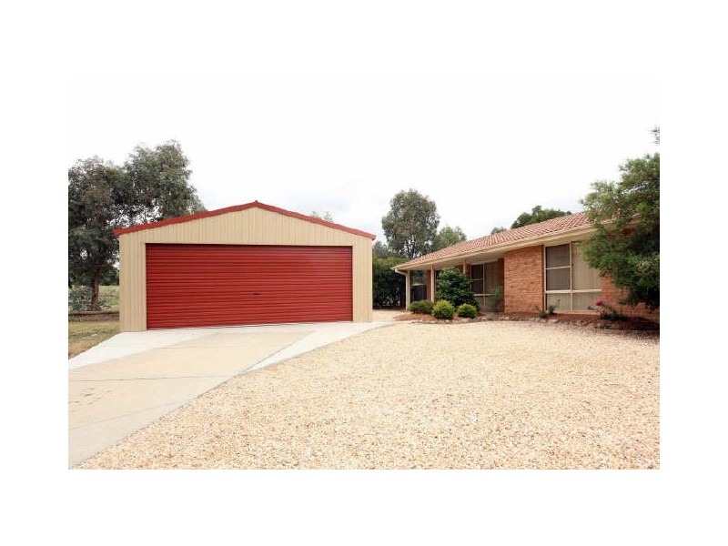 12 Doerner Place, Gordon ACT 2906