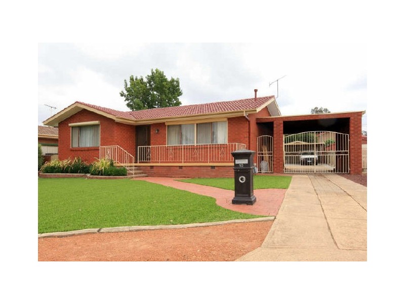10 Severne Crescent, Kambah ACT 2902