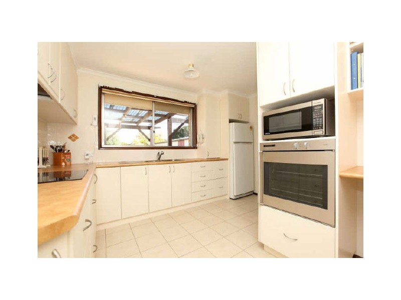 8 Tiernan Place, Kambah ACT 2902