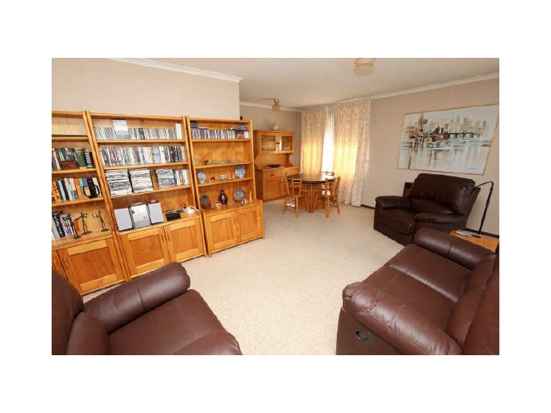 8 Tiernan Place, Kambah ACT 2902