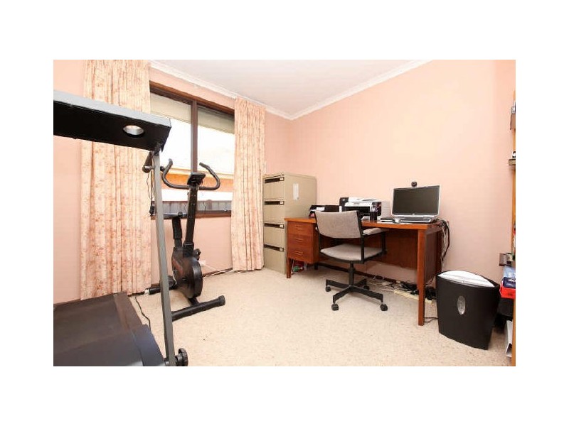 8 Tiernan Place, Kambah ACT 2902